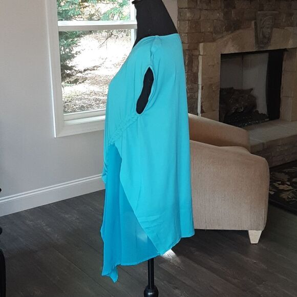 MAD Style Teal and Black Flowy Shirt - Picture 4 of 11